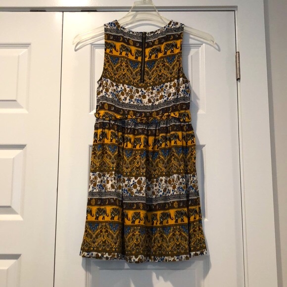 EUC Forever 21 elephant print minidress. Sm - Picture 3 of 4